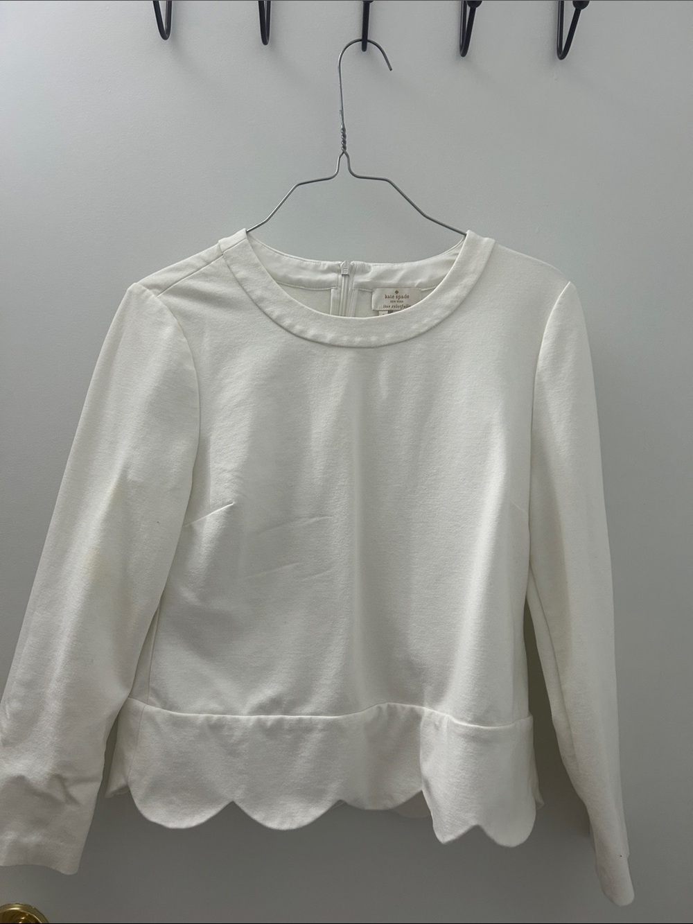 kate spade Cream Scallop-Hem Long Sleeve Top size 4